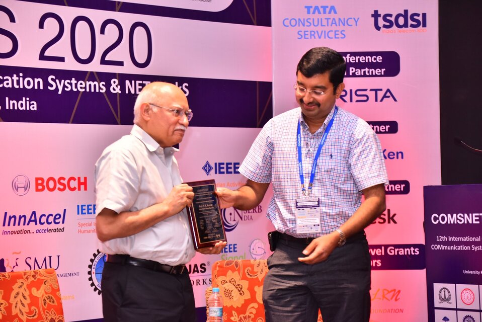 Outstanding Contribution Award Comsnets 2022 Infocomm 2022 Awards